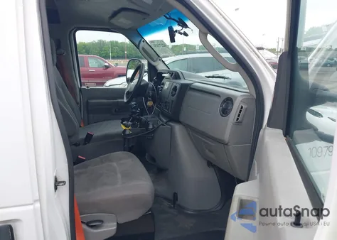 2010 Ford E-150 Commercial/Recreational из США, поврежденный, VIN 1FTNE1EW7ADA91787